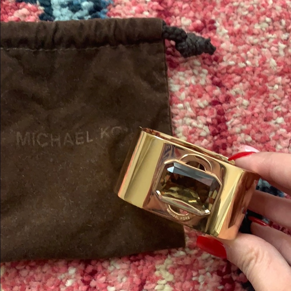 Michael Kors cuff in rose gold